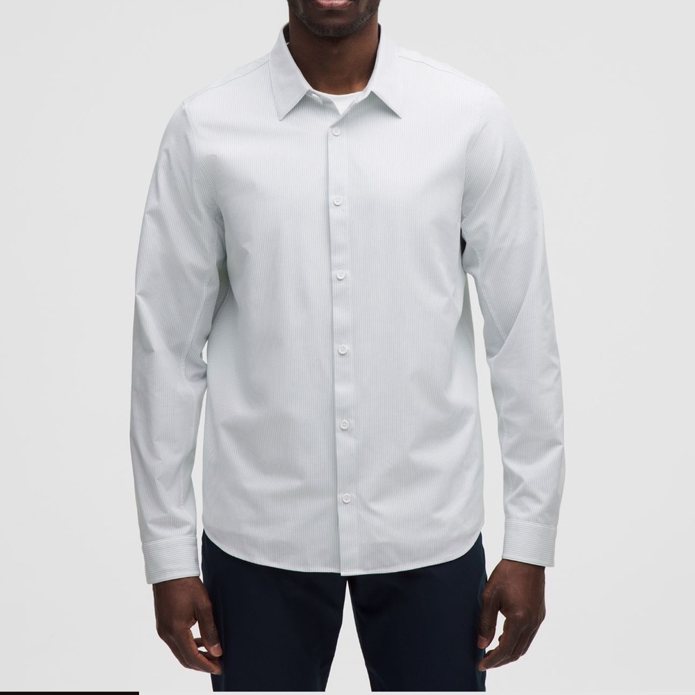 Lululemon Men’s button Up
